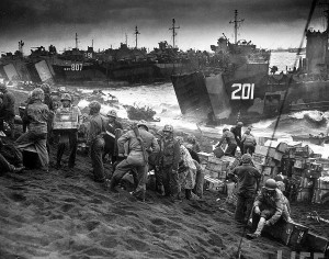 Unloading USN landing crafts, Iwo Jima 1945 (Courtesy LIFE)